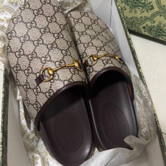 Gucci Women's Slide Sandals - Picture 1 of 5
